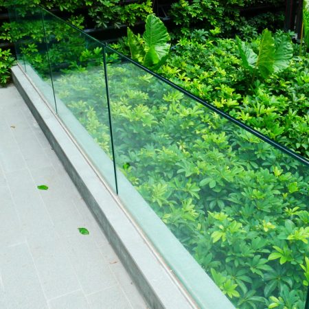 07- Recessed Glass Railings